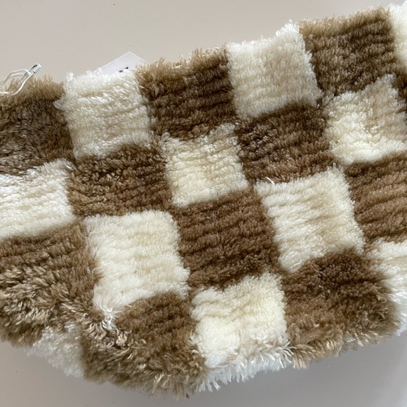 NWT Urban Outfitters Checkerboard Tufted Planter Cover - Picture 5 of 11